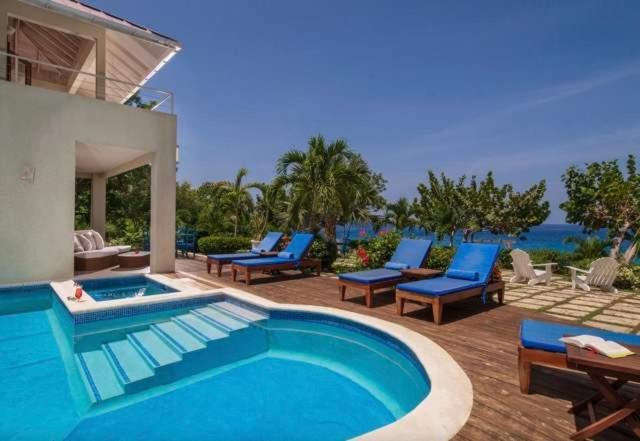 Hospitality Expert Little Waters Villa 内格里尔 外观 照片