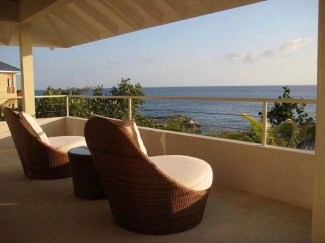 Hospitality Expert Little Waters Villa 内格里尔 外观 照片