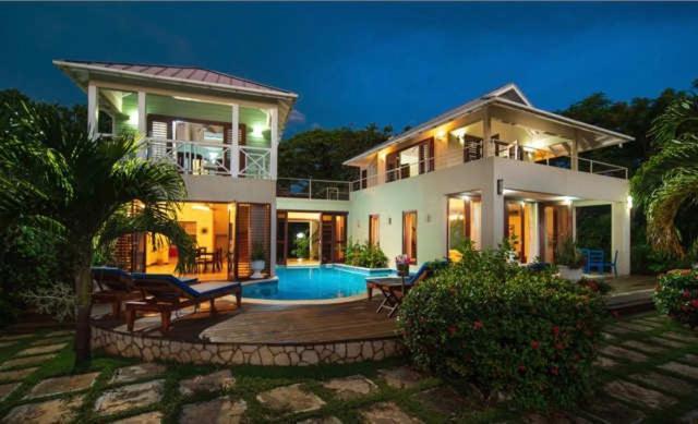 Hospitality Expert Little Waters Villa 内格里尔 外观 照片